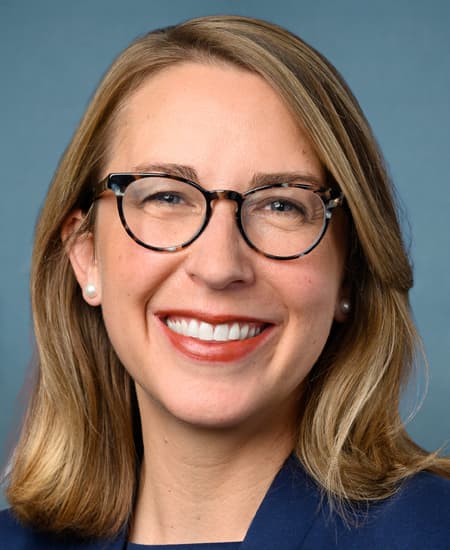 Hillary Scholten